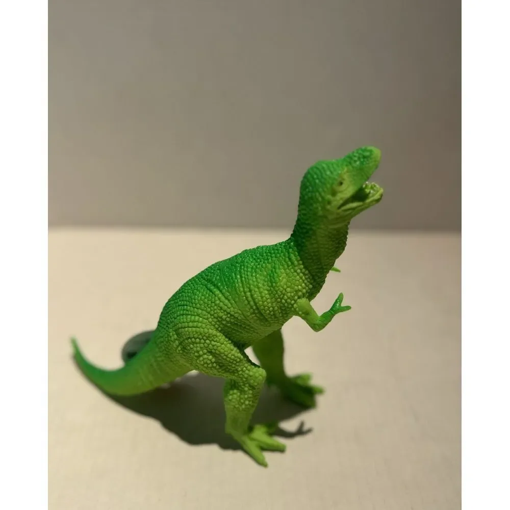 NWT 5 Toy Dinosaurs 1 T-Rex, 1 Brontosaurus 1 Barapasaurus and 2 Pentaceratops.